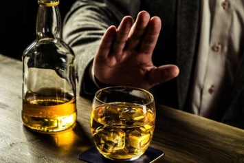 Это испытание перенесет не каждый: топ-10 алкогольных напитков, которые вызовут "незабываемое" похмелье