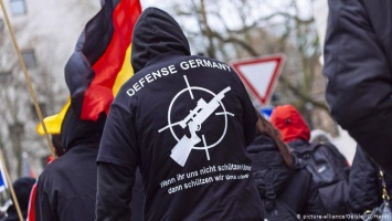 "Отряды самообороны" в Германии: от правых экстремистов до рокеров