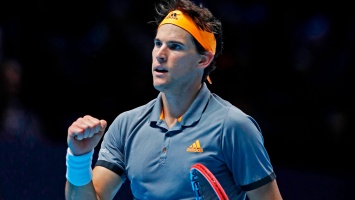 Тим нанес Федереру первое поражение на старте Итогового турнира ATP