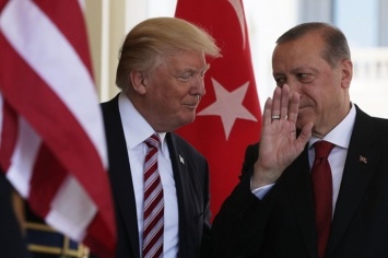 Трамп обсудит с Эрдоганом российские С-400 в Турции