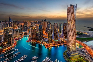 На это можно смотреть вечно: Дубай уходит под воду. Видео