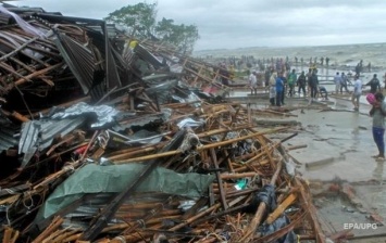 Жертвами циклона в Бангладеш стали почти 30 человек