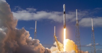 SpaceX запустила в космос 60 спутников Starlink