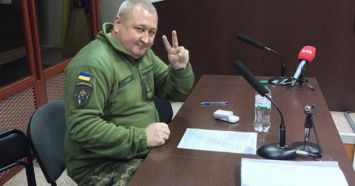 Печерский райсуд арестовал "киборга"-генерала по делу бронежилетов