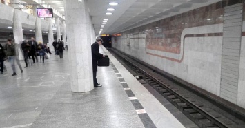 В Харькове полицейский открыл стрельбу на станции в метро