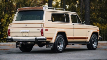 Возрастной Jeep удалось продать по ценнику нового Grand Cherokee (ВИДЕО)