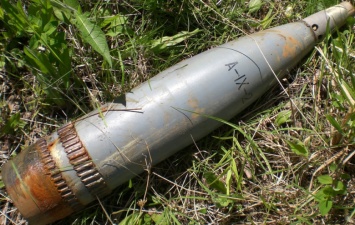 Вблизи Мариуполя ОБСЕ обнаружили фугасный снаряд