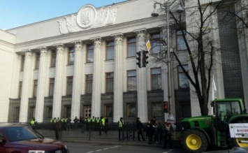 Украинцы пикетировали Верховную Раду: озвучены требования