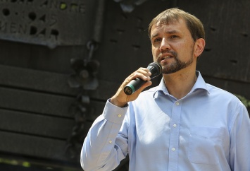 Вятрович станет народным депутатом вместо Луценко
