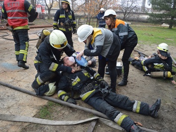 В Днепре работники Приднепровской ТЭС и спасатели провели совместные учения