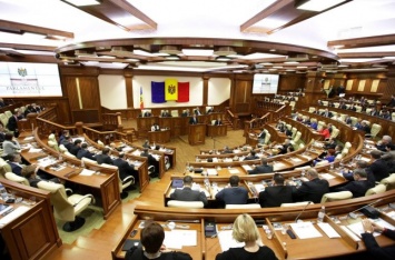 В Молдове отправили в отставку правительство, выразив вотум недоверия