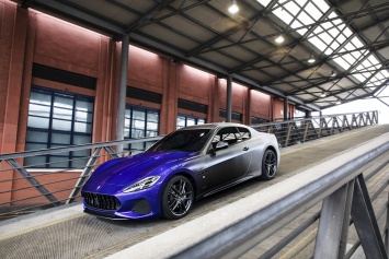 Последний экземпляр Maserati GranTurismo выкрасили в три цвета