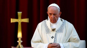 Католики обвинили папу Римского в поклонении языческой богине