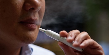 Курить прийдется бросать - без вариантов: Рада уже взялась за "айкос" - задавят налогами