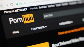 Китайцы устроили массовые публикации видео на PornHub