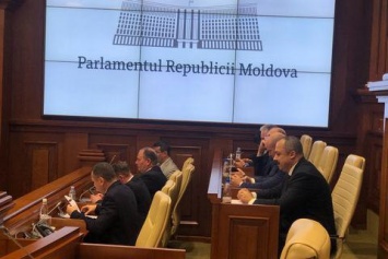 Премьер-министром Молдовы стал советник президента Додона