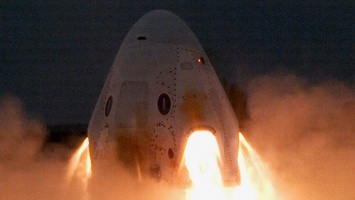 SpaceX провела испытания аварийных двигателей Crew Dragon