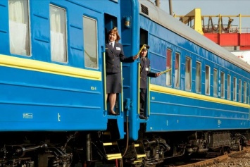 "Как будто в геенне огненной": Укрзализныця вновь оскандалилась "комфортными" условиями в поездах (фото)