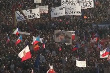 В Праге собрался 300-тысячный ''Майдан'' против правительства: впечатляющие видео