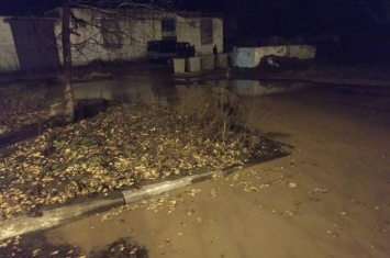 В Лисичанске затоплены улицы