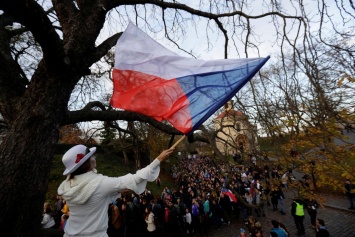 В Праге сегодня отмечают 30-летие Бархатной революции