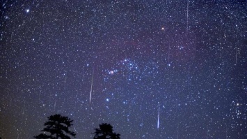 Ноябрьский звездопад: сегодня можно увидеть звездный дождь Леониды (ВИДЕО)