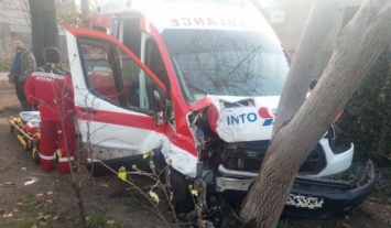 В Одессе произошло ДТП с участием «скорой»: пострадали четыре человека