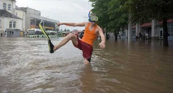 «Днепр тонет»: горожане требуют «спасти» их от многолетнего потопа