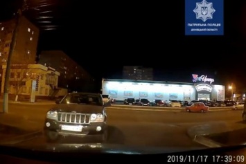 В Мариуполе патрульные с погоней задержали пьяного водителя внедорожника