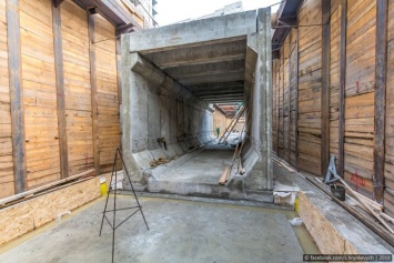 В Киеве построили первый тоннель для метро на Виноградарь