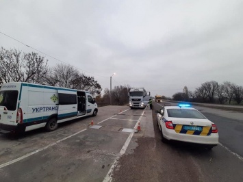 В Николаеве задержали автопоезд без документов и со значительным перегрузом, - ФОТО