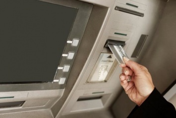 Троих украинцев заподозрили в массовых грабежах из банкоматов в Черногории