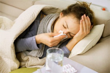 Медики рассказали как избавиться от простуды за один день