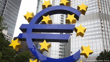Восемь стран ЕС близки к нарушению пакта о стабильности евро