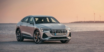 Новый купе-кроссовер Audi получил оптику с миллионами микрозеркал