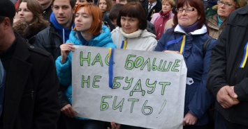 К годовщине Евромайдана: крымские хроники (фото)