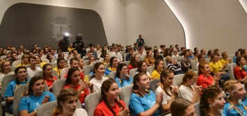 Будущие депутаты и чиновники: в Одессе состоялась сессия Школьного парламента (фото)