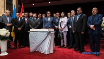 В Киеве устроили прием по случаю 28-летия независимости Кыргызстана