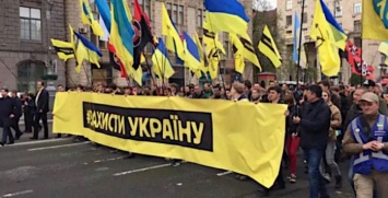 «Мы имеем достоинство!»: на Майдане Независимости началось вече (ТРАНСЛЯЦИЯ)