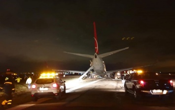 Самолет с пассажирами аварийно сел в Одессе