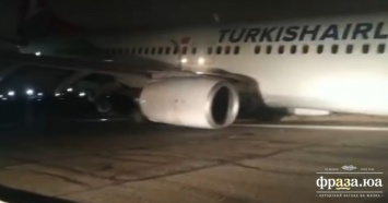 В Одессе при посадке начал разваливаться турецкий самолет с пассажирами