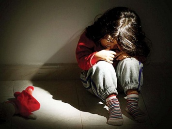 Ученые: пережитые в детстве психологические травмы приводят к хроническим заболеваниям и депрессии