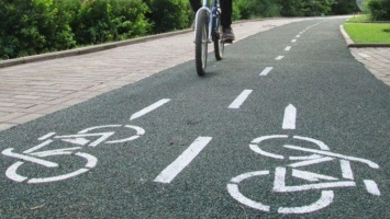 Для велосипедов, гиробордов и моноколес: в Днепре просят обустроить велодорожки