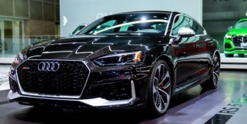 Audi выпустит RS5 в эксклюзивном цвете с эффектом хрусталя