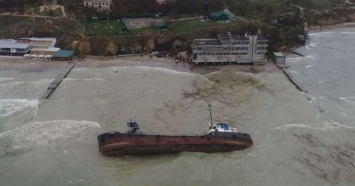 Авария танкера Delfi в Одессе: Нацполиция открыла производство