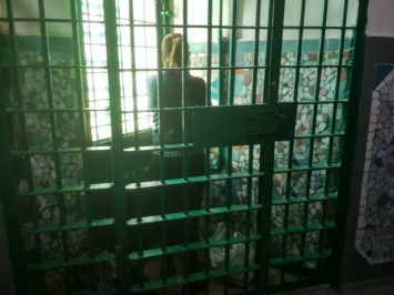 В колонии Днепра пытают заключенных женщин и не оказывают им медицинскую помощь