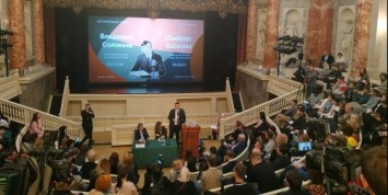 В Эрмитаже состоялось открытие XIV Международного Медиафорума "Диалог культур" для журналистов