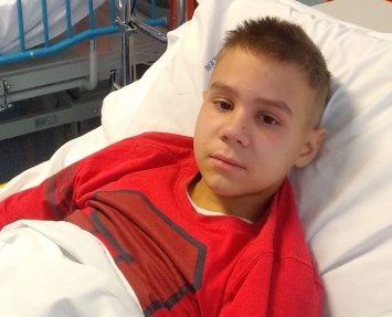 13-летнему николаевцу Ване Красножену нужна помощь для борьбы с острым лейкозом