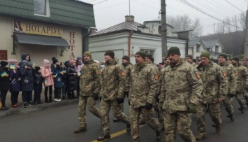 В Тернополе на "Шествие мужества" вышли полторы тысячи артиллеристов