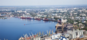 Стоимость постоянного пропуска для грузового автомобиля в Николаевский порт снизится в 2 раза